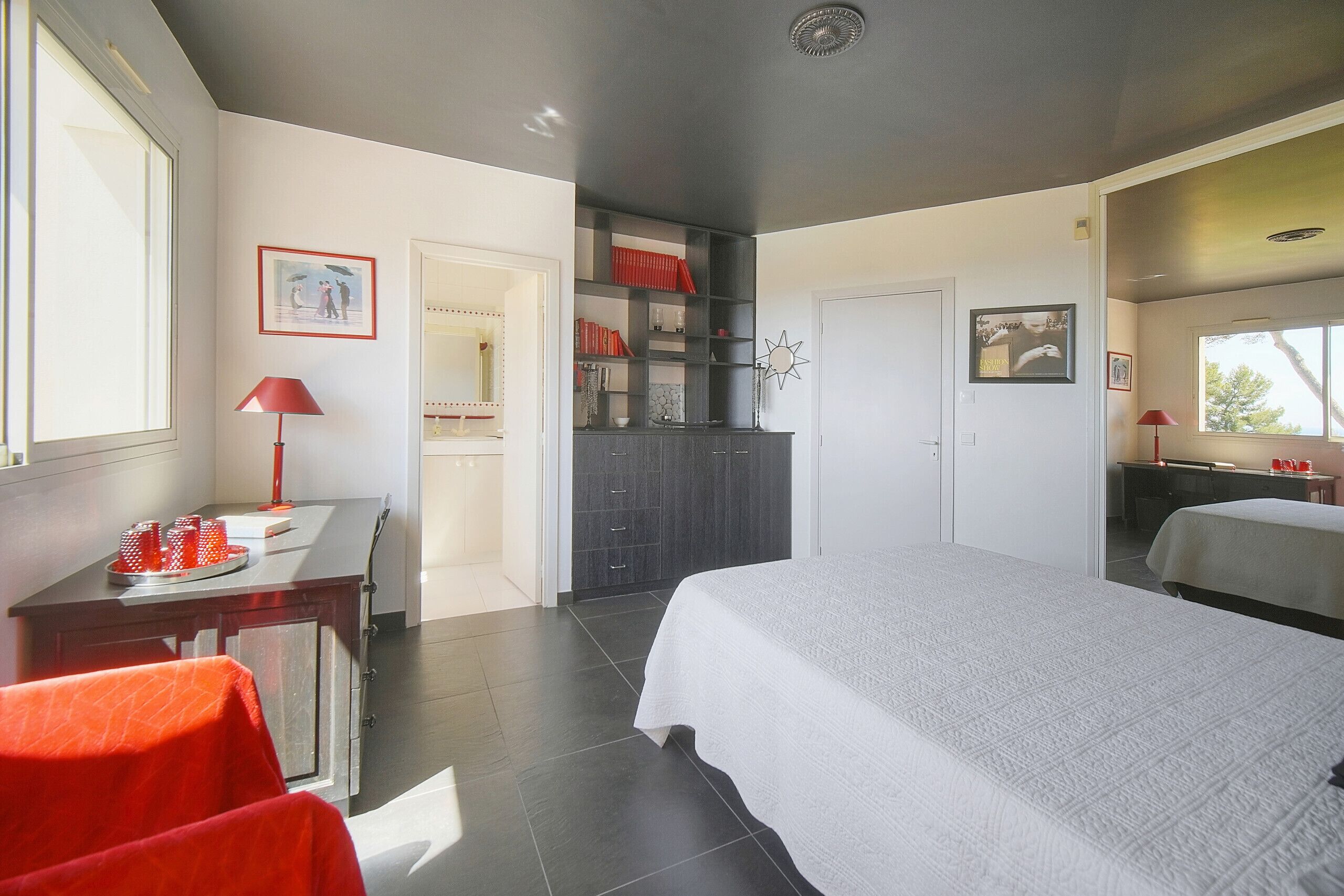 6 chambres, fer et planche à repasser, Wi-Fi gratuit, draps fournis