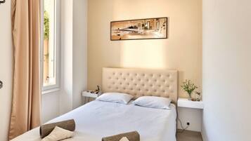 3 chambres, fer et planche à repasser, Wi-Fi gratuit, draps fournis