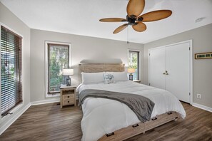 3 bedrooms, iron/ironing board, free WiFi, bed sheets - Deer Run Hideaway - Game Room (Johns Island)