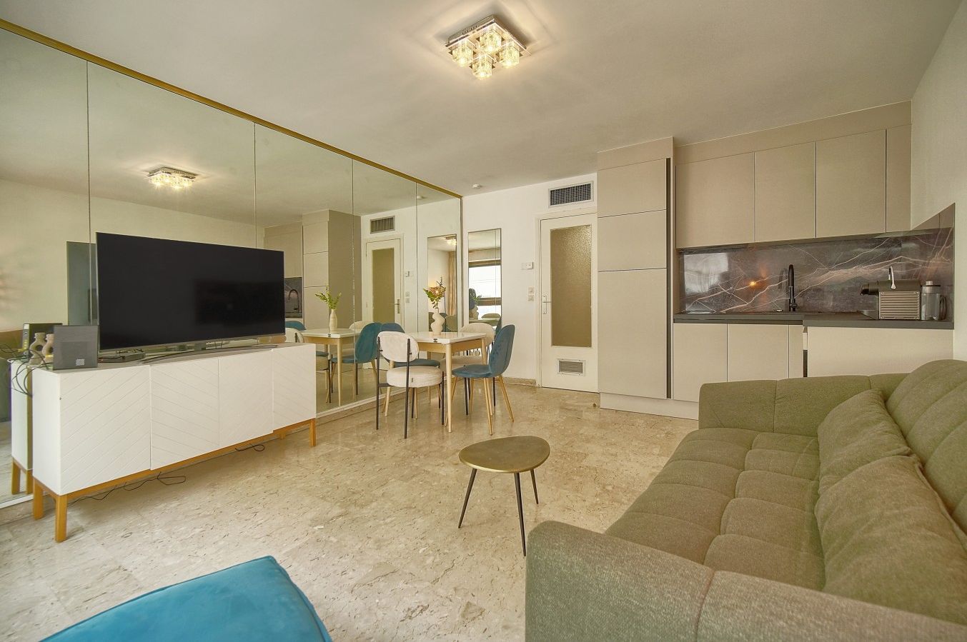 2025-11 - frgk - appt 8 rue massenet NICE 10_2