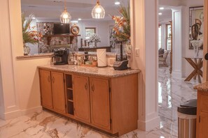Interior - Bustamante Ranch - Sovereign Lodge (McDonough)
