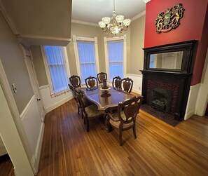 Dining - Historic Belle Maison: Billiards Room, Fire Pit & Magnolia Charm (Magnolia)