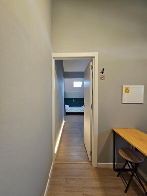Basic Shared Dormitory, Mixed Dorm, Non Smoking, Air conditioning | Laptop workspace, free WiFi - Aerostay Hostel (Maia)
