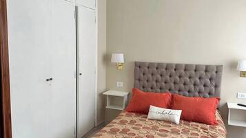 2 habitaciones, acceso a internet y ropa de cama