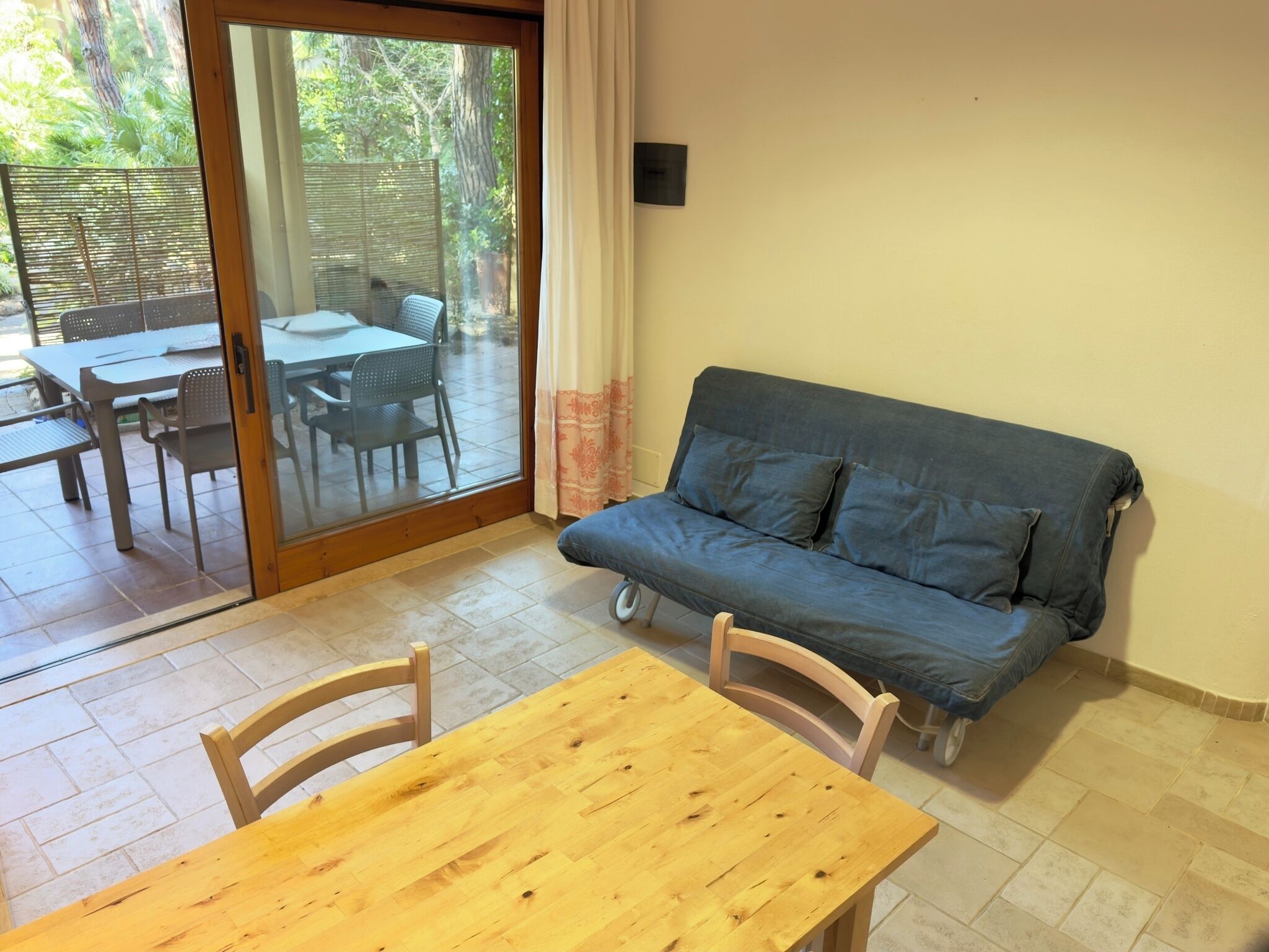 Apartment, 2 Bedrooms, Accessible, Patio | Living room