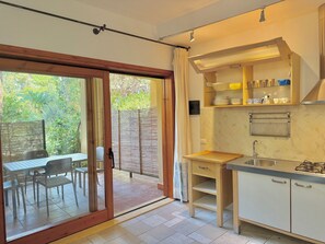 Appartement, 1 chambre, accessible aux personnes à mobilité réduite, patio | Intérieur