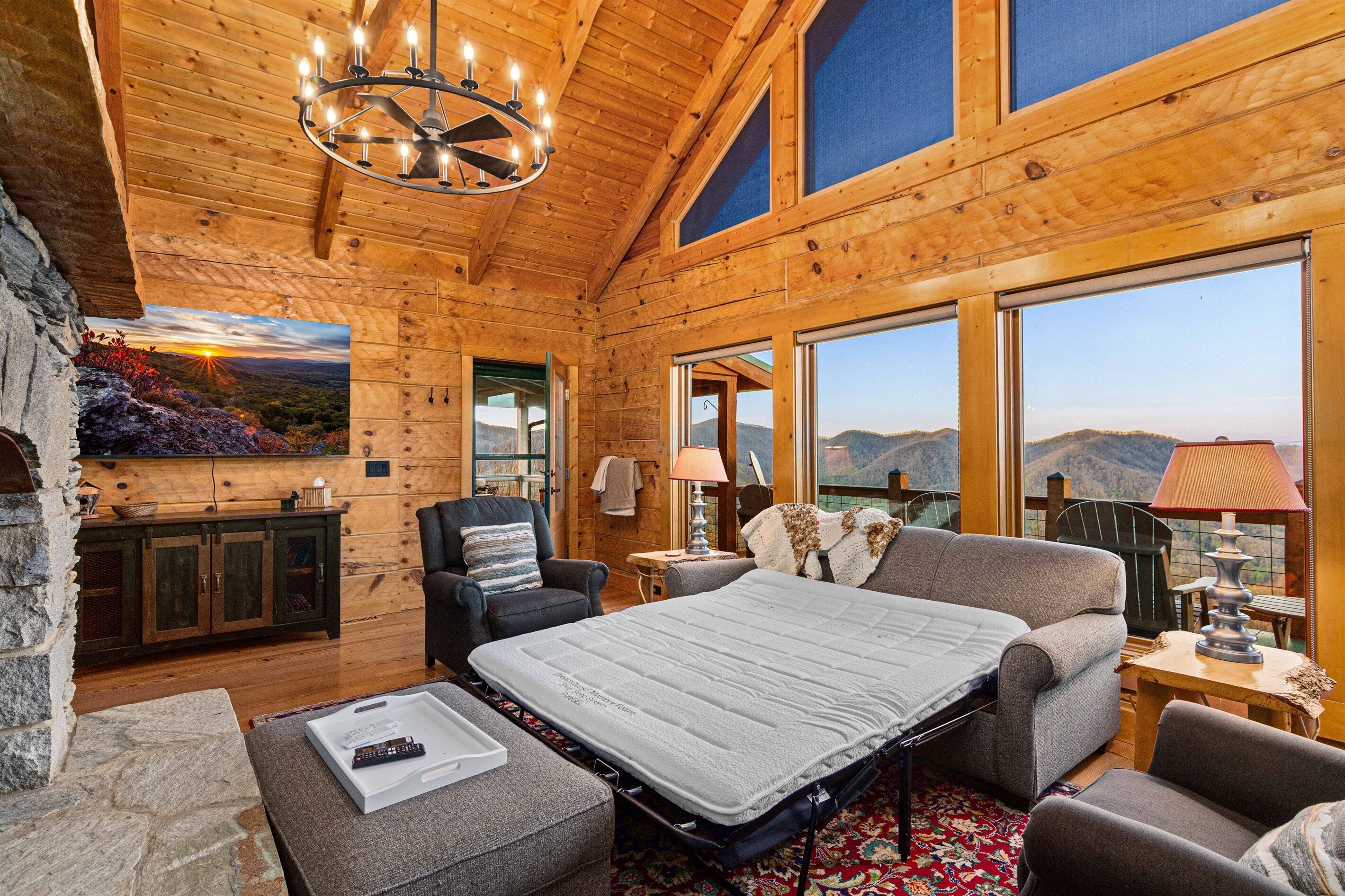 Smart TV, fireplace