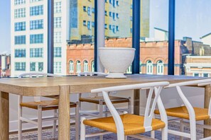 Dining - Stylish Summit Hill Stay | Balcony + Walk DT (Knoxville)