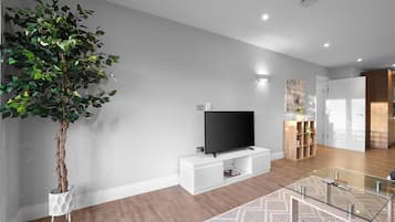 Standard Apartment | Living area