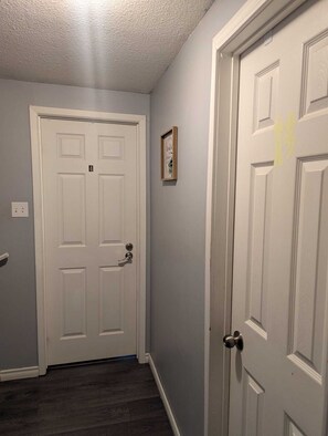 Interior - 2 Bedrooms Upper Level (BRANTFORD)