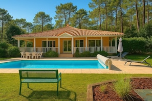 Piscine extérieure, piscine chauffée
