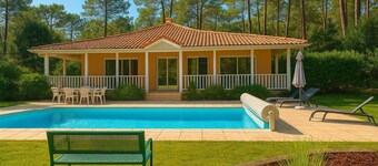 Beautiful villa with pool - 3 bedrooms -Close to the ocean