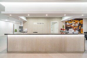 Lobby - Cubo's Estudio La Colina Seaview & Pool / communal pool / urban / air conditioning (Torremolinos)
