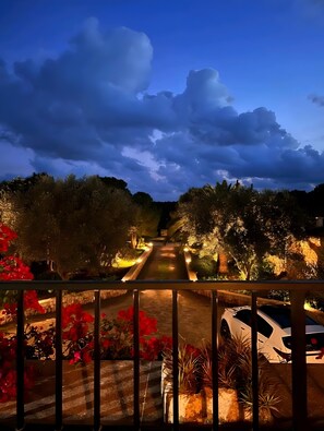 Property grounds - Holiday Home 'Es Rafal Nou' with Private Pool, Wi-Fi and Air Conditioning (Santanyí)