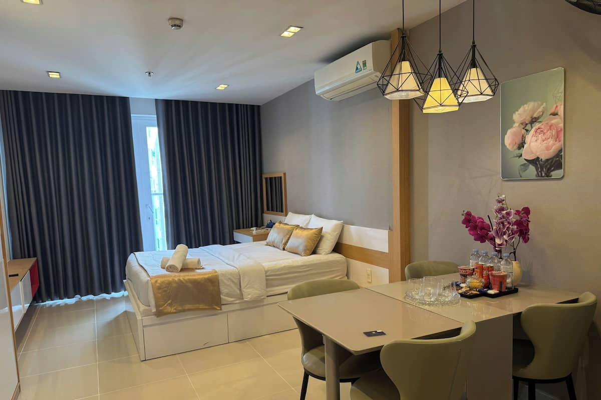 頂級套房, 1 間臥室, 可使用俱樂部酒廊, 泳池景觀