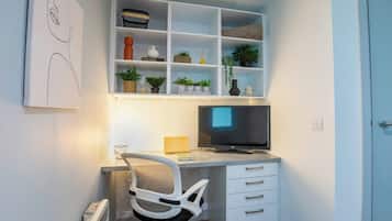 Studio, Non Smoking | Iron/ironing board, free WiFi