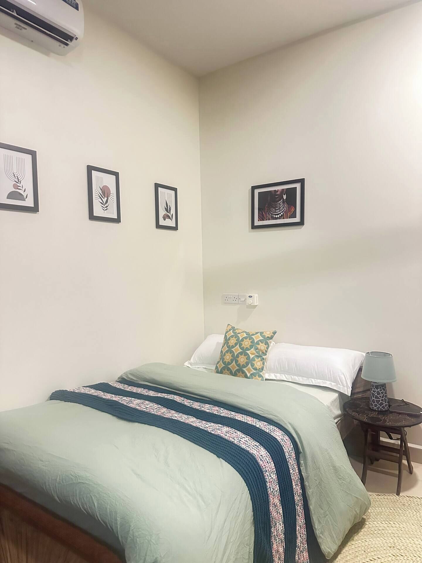Modern Studio In Kawe - Ac, Wifi & Backup Power - 다르에스살람
