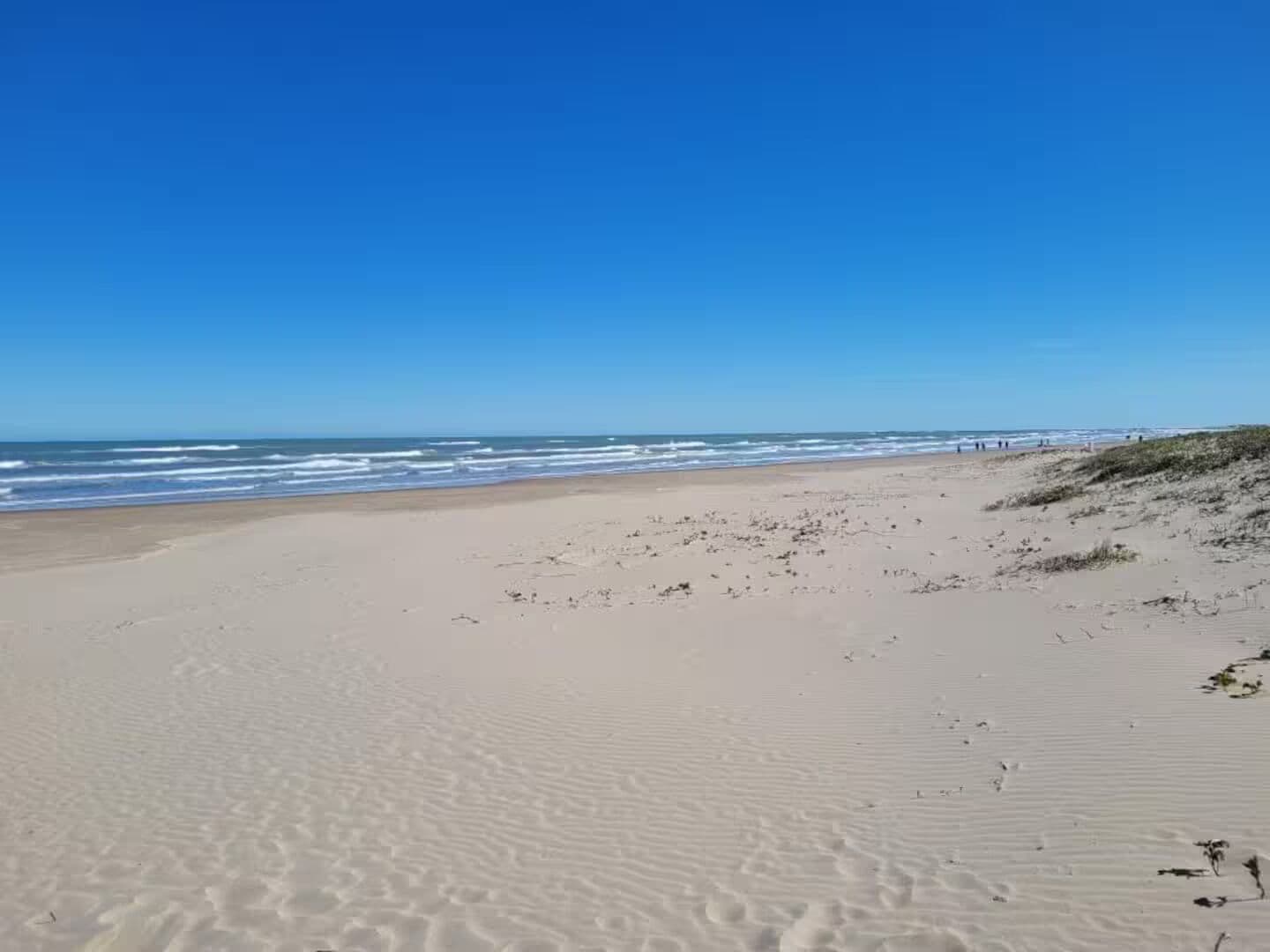 Am Strand, Liegestühle, Strandtücher