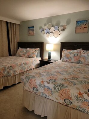 2 habitaciones, tabla de planchar con plancha, wifi y ropa de cama