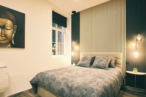1 bedroom, iron/ironing board, WiFi, bed sheets - "Pearl" panoramic view (Lons-le-Saunier)