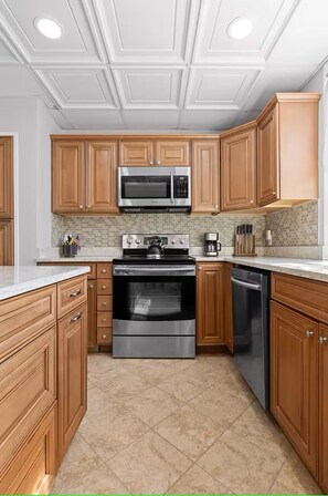 Private kitchen - Serene Private Apartment w/ Views & Terrace (Chattanooga)