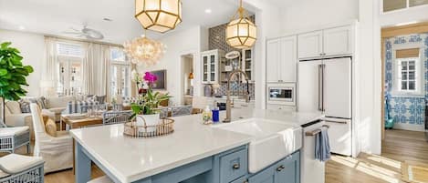 House (4 Bedrooms) | Interior