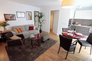 Living area - Zenao Appart'hôtels Sèvres (Sèvres)