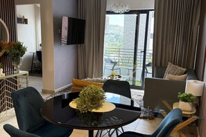 Interior - 2 bedr. apartment + studio + balcony + fast Wifi (Tegucigalpa)