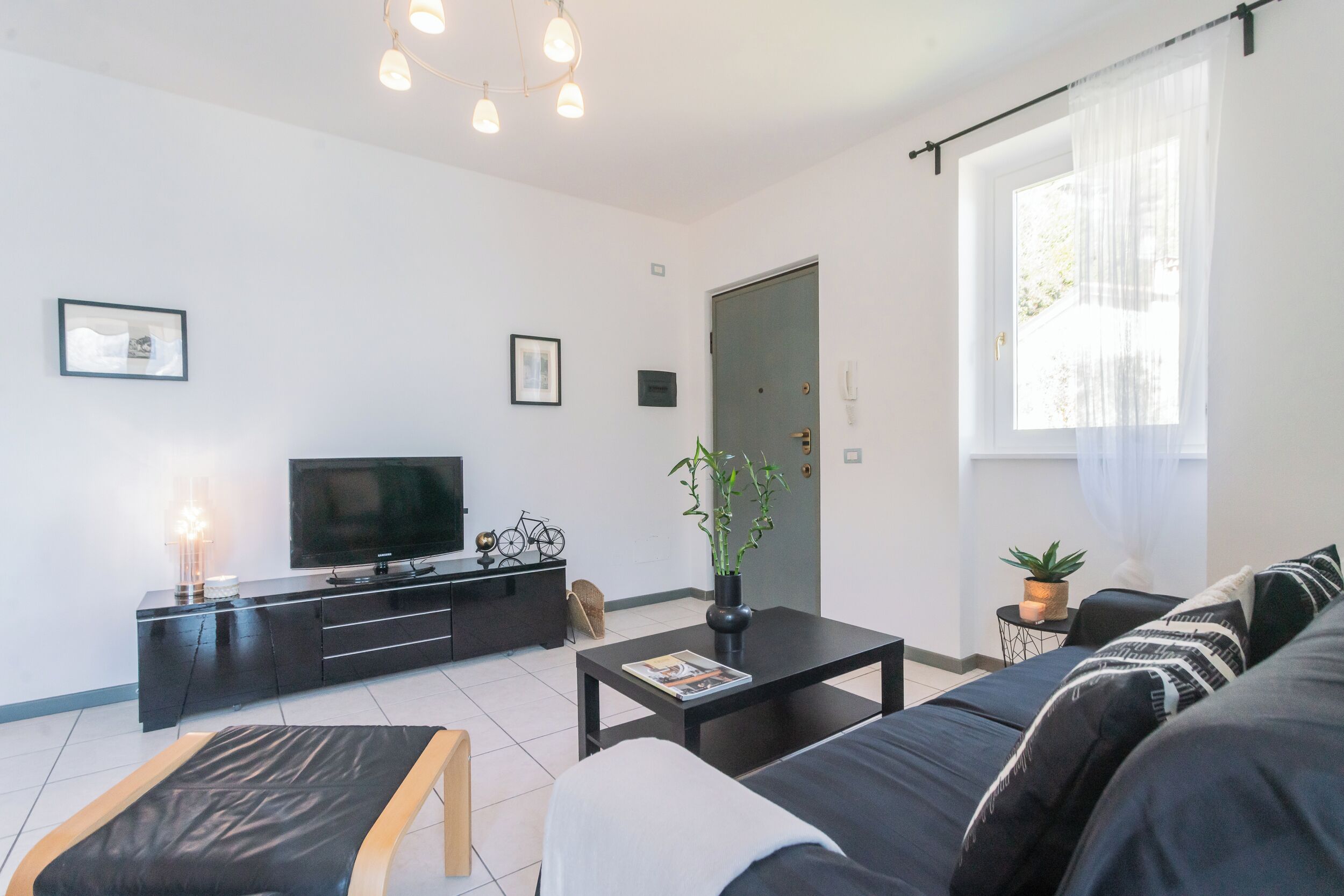 Leilighet (2 Bedrooms) | Oppholdsområde