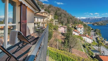 Apartment (2 Bedrooms) | Balkon