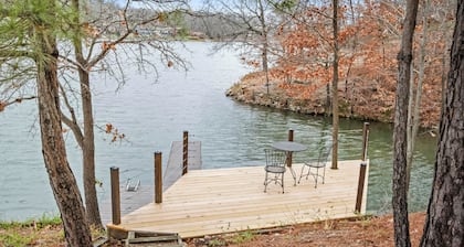 Lakeside Pines: Waterfront>Bike in/out>Game Room>Fitness Room