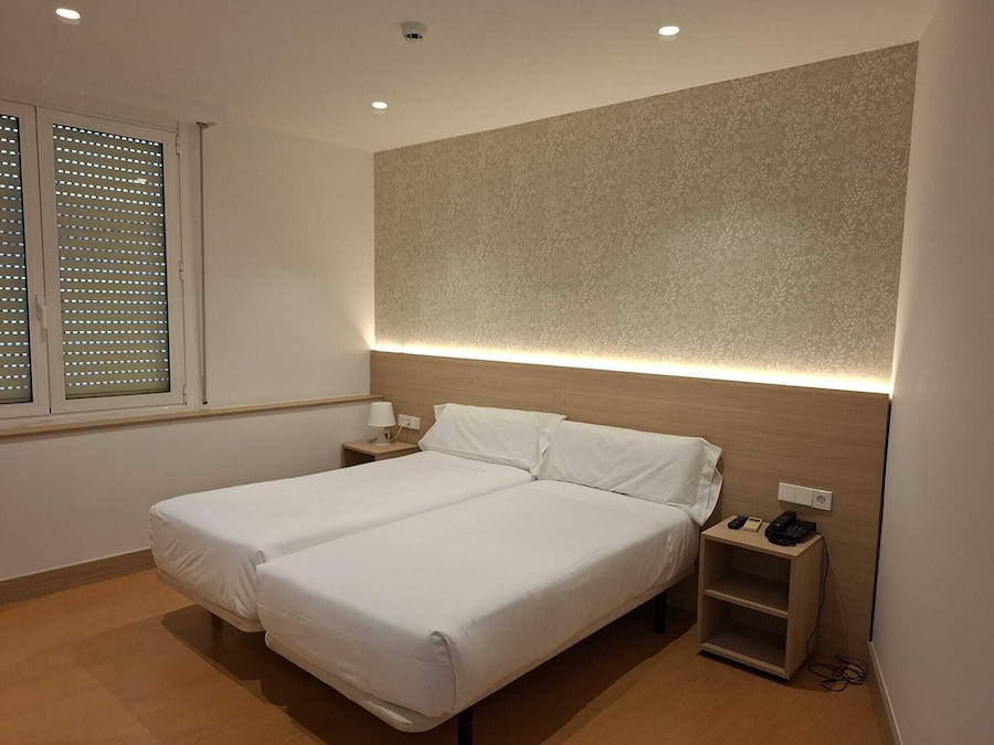 Twin Room | Desk, WiFi (free)