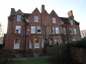 Exterior - THE Ebury Hotel (Canterbury)
