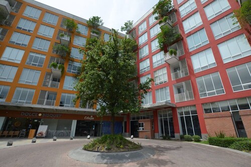 ¡Zona Médica en Obispado! 5 guests 2BR2br + Wifi