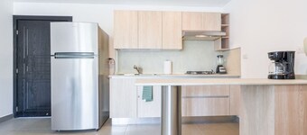 1 Queen, 2 Twin, 1 Sofa Bed, 6 guests - Obispado