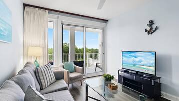 Condo, 1 King Bed with Sofa bed (Grand Sandestin 2409) | Living area
