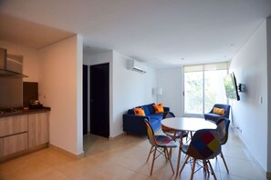 Interior - Zona Médica, 4 camas, Agua 24/7 - #CentroMty (Monterrey)