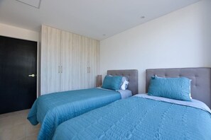 2 bedrooms, desk, iron/ironing board, WiFi - Zona Médica, 4 camas, Agua 24/7 - #CentroMty (Monterrey)