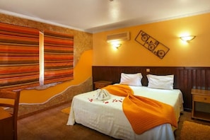 1 bedroom, WiFi - 1-Bedroom Apartment with Pool and Garden View (3 Adults) (Luz)