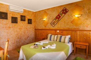 2 bedrooms, WiFi - 2-Bedroom Apartment with Pool and Garden View (5 Adults) (Luz)