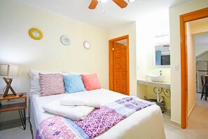 1 bedroom, iron/ironing board, WiFi, bed sheets - Condo Pool Palapa Lounge Free Parking Onsite (La Paz)