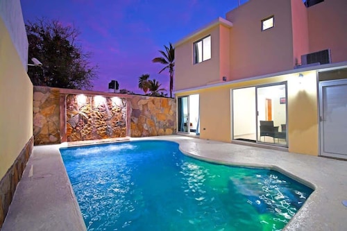 Condo Pool Palapa Lounge Free Parking Onsite