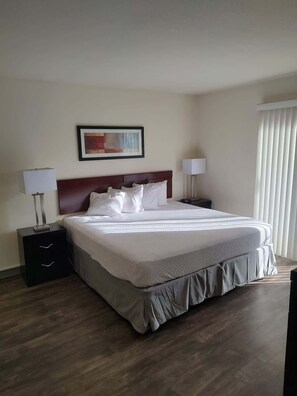 Iron/ironing board, WiFi - One Bedroom   First Floor (Wichita)