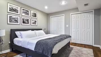2 bedrooms, iron/ironing board, WiFi, bed sheets