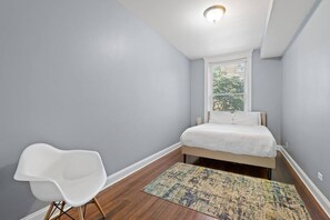 4 bedrooms, WiFi - MTR in the heart of Lincoln Park with Free Parking (Chicago)