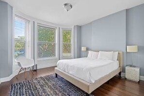 4 bedrooms, WiFi - MTR in the heart of Lincoln Park with Free Parking (Chicago)