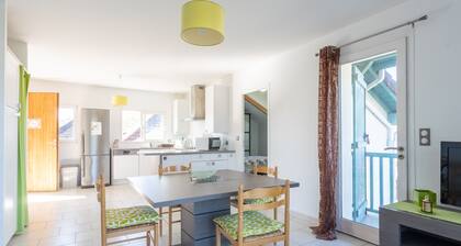 Apartment 'T3 Jasmin' with Private Terrace and Wi-Fi