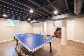 Games room - Spacious Louisville retreat w/ pingpong & backyard (Louisville)