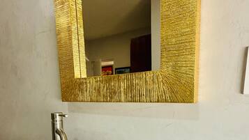 Comfort Studio Suite | Bathroom