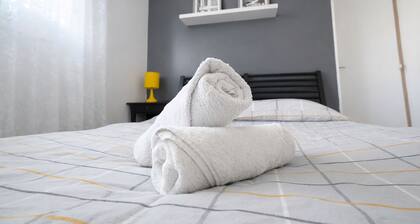 Majestic Green Tone - Disneyland - Free Parking